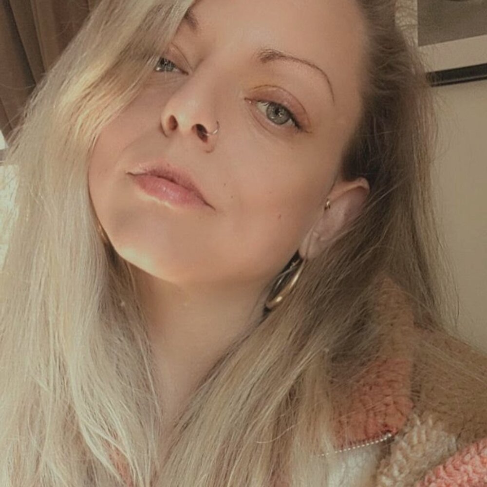 Meet your Posher, Hannah